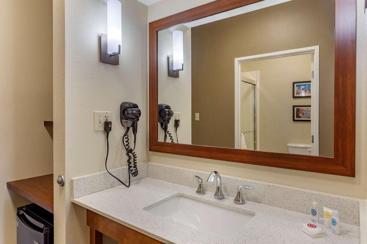 Comfort Suites Memphis Exteriör bild